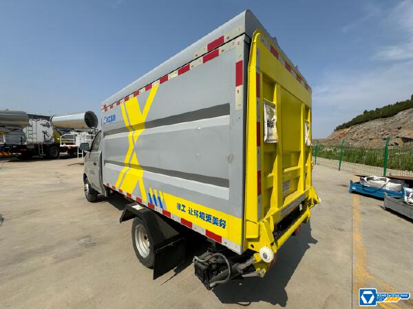 徐工XGH5030XTYA6桶裝垃圾車