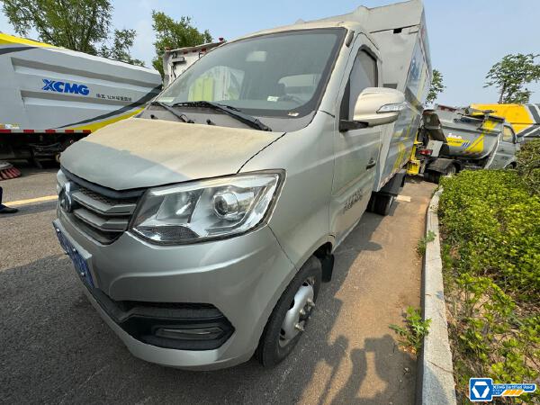 徐工XGH5030XTYA6桶裝垃圾車