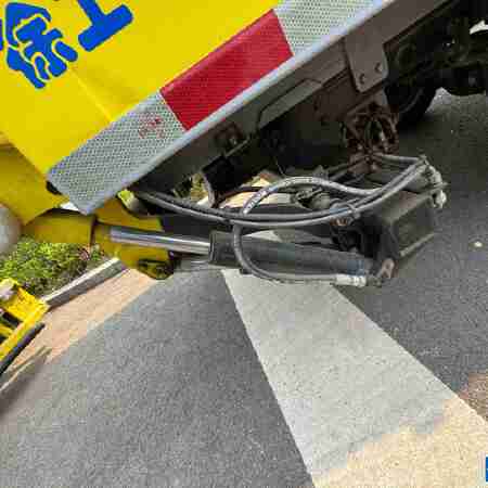 徐工XGH5030XTYA6桶装垃圾车