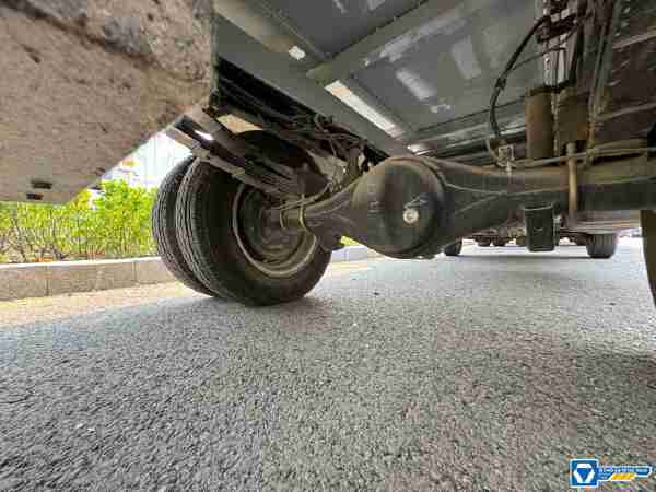 徐工XGH5030XTYA6桶裝垃圾車