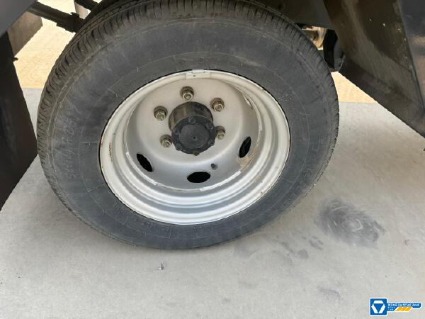 徐工XGH5030XTYA6桶裝垃圾車