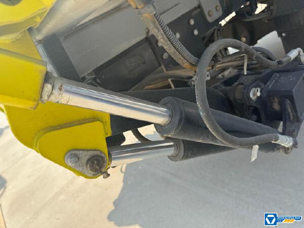 徐工XGH5030XTYA6桶裝垃圾車