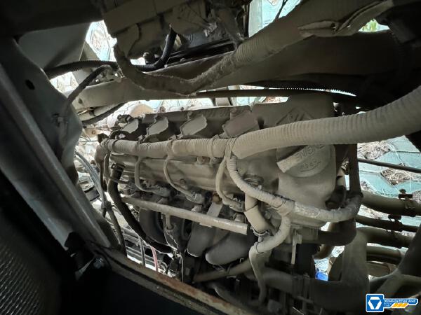 徐工DXA5032TYHA6路面養(yǎng)護車