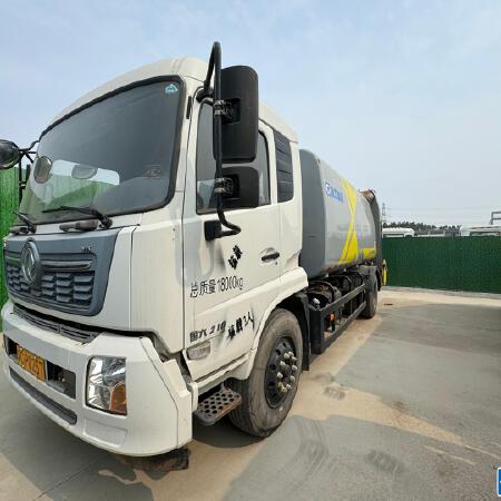 徐工XGH5184ZYSD6压缩式垃圾车
