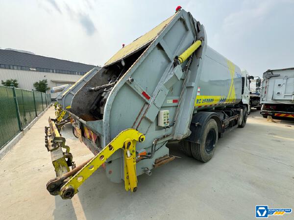 徐工XGH5184ZYSD6壓縮式垃圾車