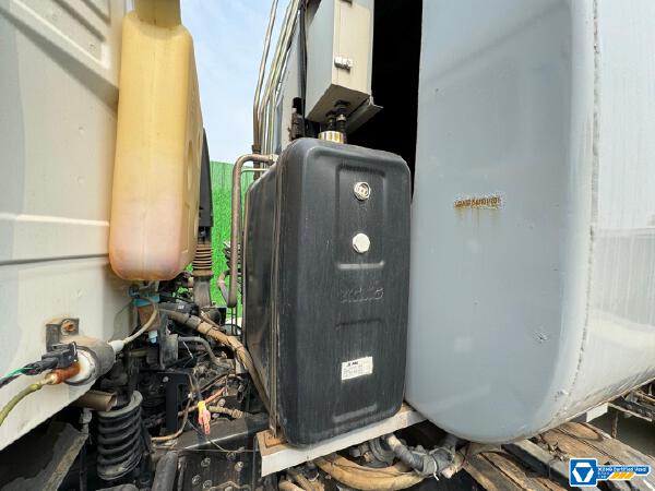 徐工XGH5184ZYSD6壓縮式垃圾車