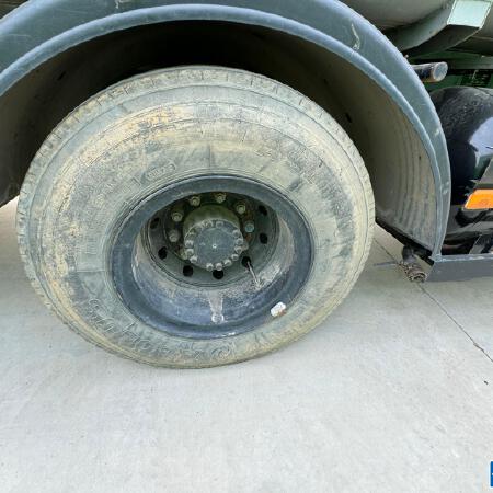徐工XGH5184ZYSD6压缩式垃圾车