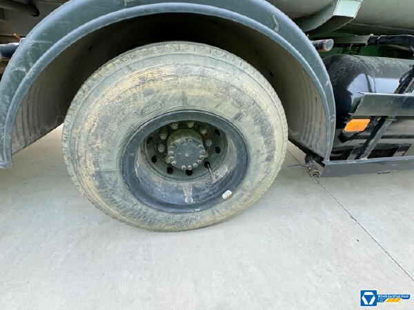 徐工XGH5184ZYSD6壓縮式垃圾車
