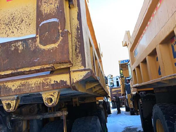 徐工XDR80T寬體車