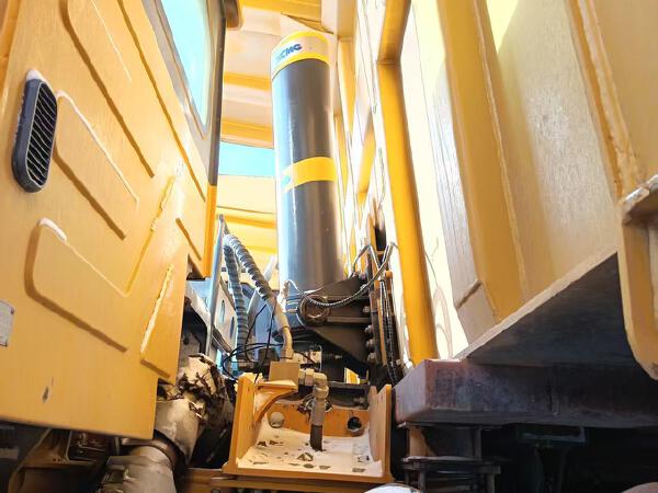 徐工XDR80T寬體車