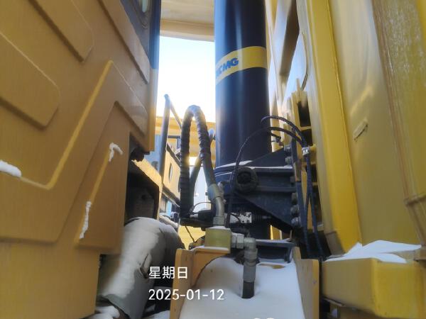 徐工XDR80T寬體車