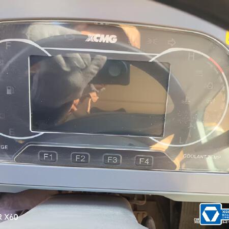 徐工XDR80T宽体车