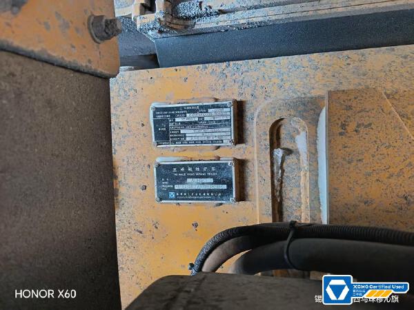 徐工XDR80T寬體車