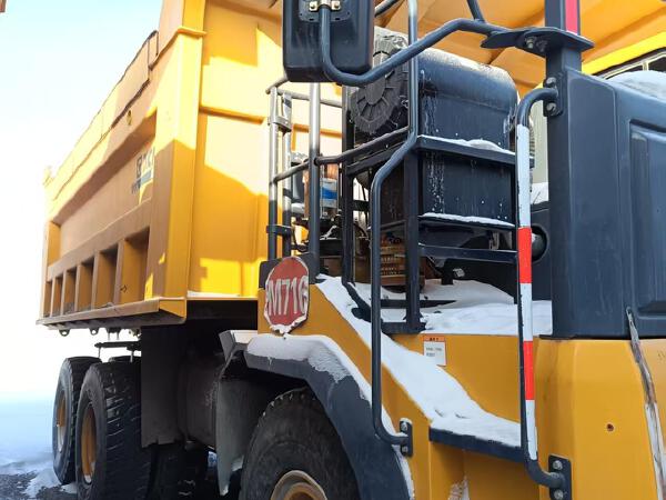 徐工XDR80T寬體車