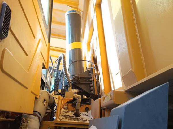 徐工XDR80T寬體車