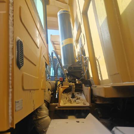 徐工XDR80T宽体车