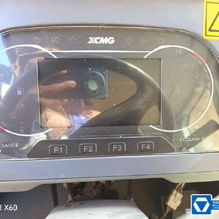 徐工XDR80T宽体车