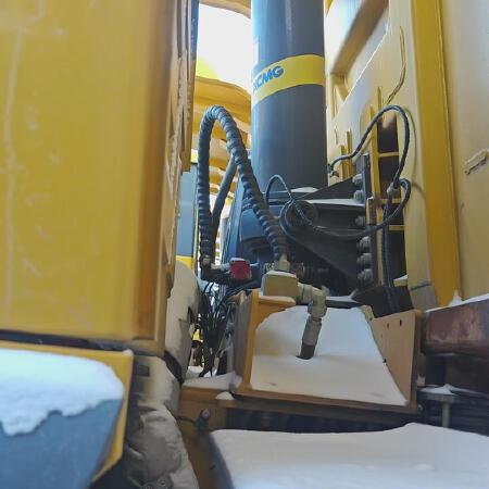 徐工XDR80T宽体车