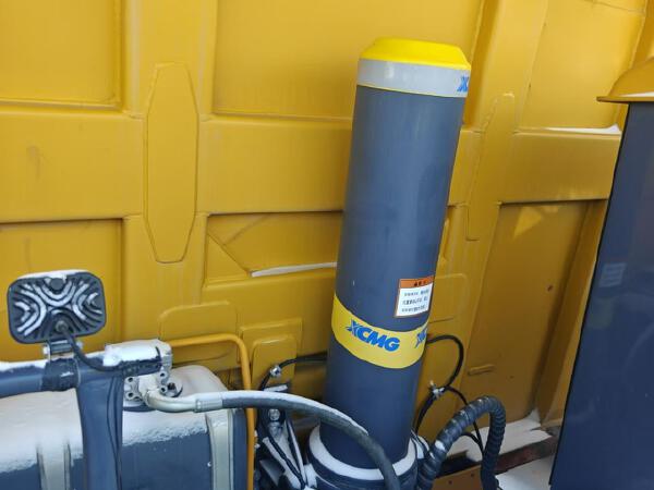 徐工XDR80T寬體車