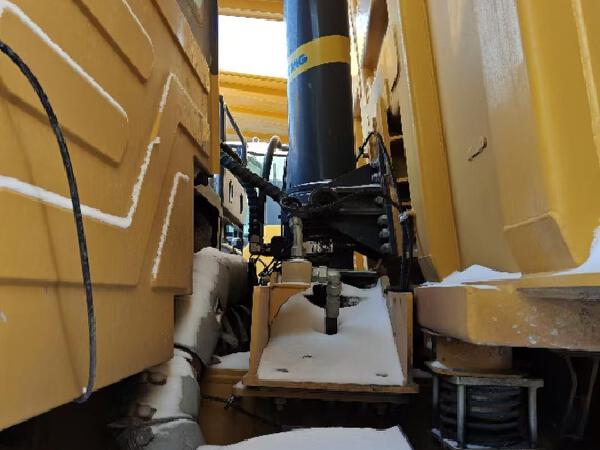 徐工XDR80T寬體車