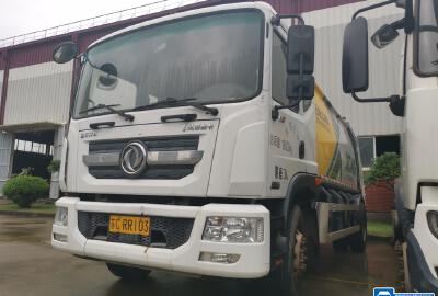徐工XGH5181ZYSD6壓縮式垃圾車
