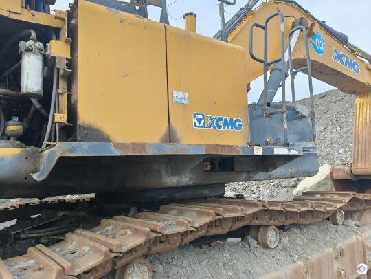 徐工XE750D履带式挖掘机