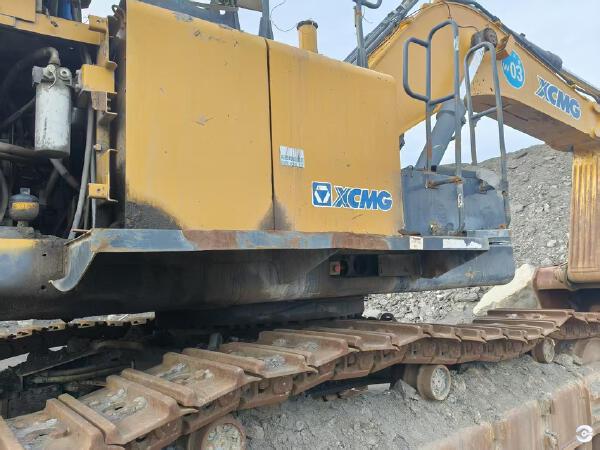 徐工XE750D履带式挖掘机