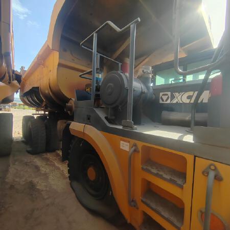徐工XDM80宽体车