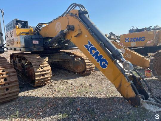 徐工XE700D履带式挖掘机