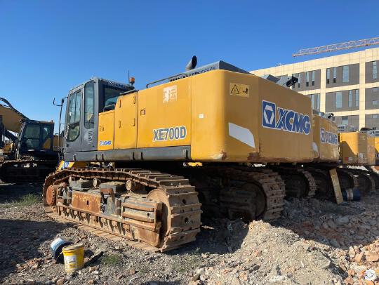 徐工XE700D履带式挖掘机