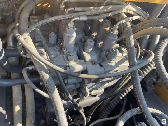 徐工XE700D履带式挖掘机