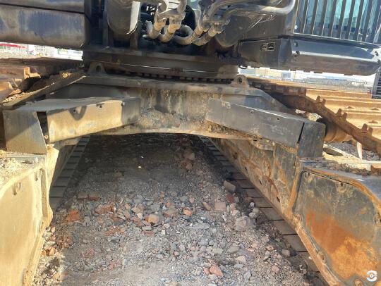 徐工XE700D履带式挖掘机