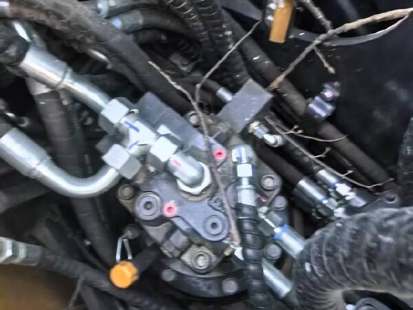 徐工XE75G履帶式挖掘機