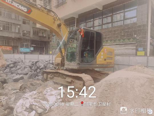 徐工XE135GA履帶式挖掘機