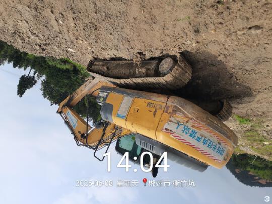 徐工XE215DA履帶式挖掘機
