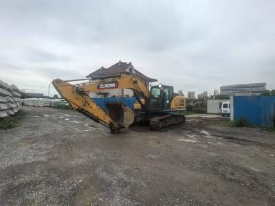 徐工XE245GH履帶式挖掘機