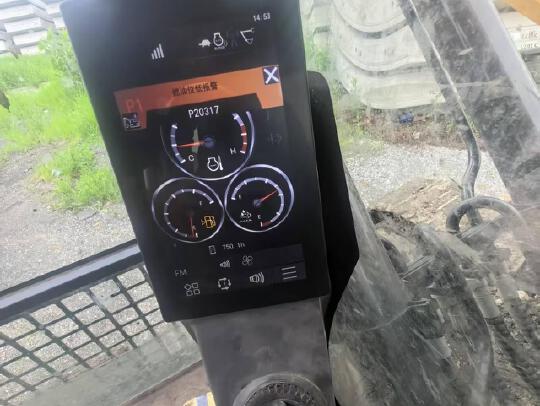 徐工XE245GH履帶式挖掘機