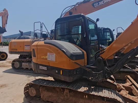 徐工XE60G履带式挖掘机