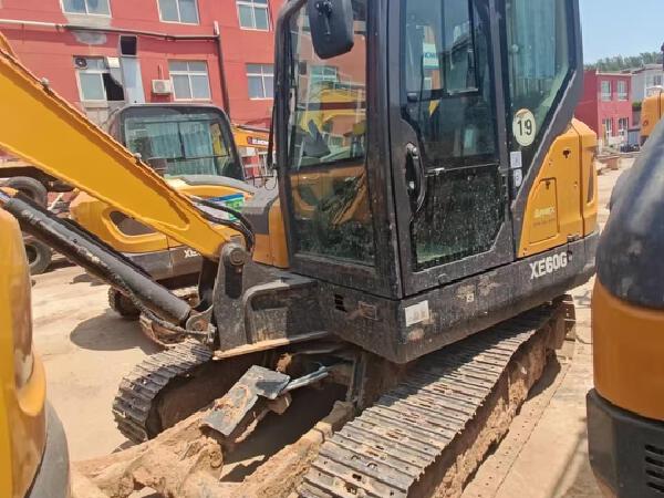 徐工XE60G履带式挖掘机