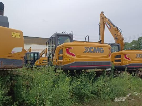 徐工XE135G履帶式挖掘機