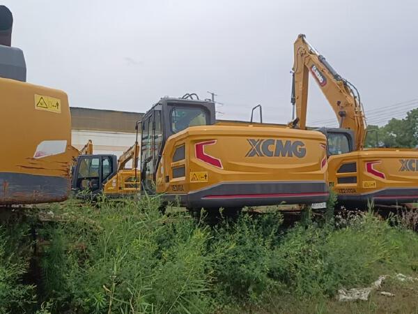 徐工XE135G履帶式挖掘機
