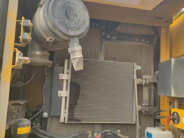 徐工XE135G履帶式挖掘機(jī)