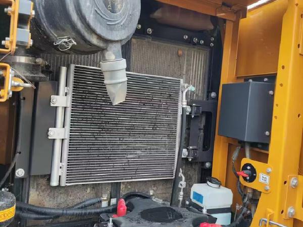 徐工XE135G履帶式挖掘機