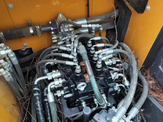 徐工XE135G履帶式挖掘機