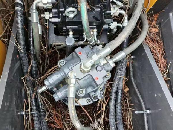 徐工XE135G履帶式挖掘機