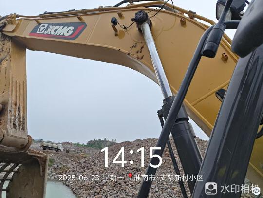 徐工XE380GK履帶式挖掘機