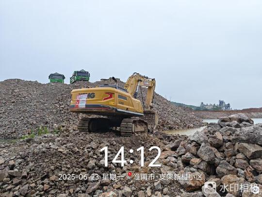 徐工XE380GK履帶式挖掘機