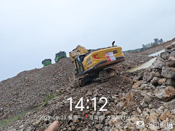 徐工XE380GK履帶式挖掘機