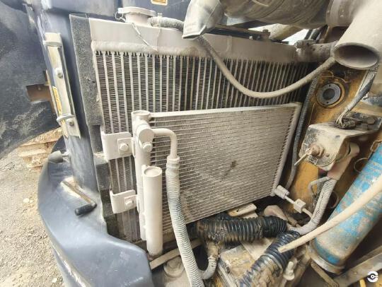 徐工XE35U履帶式挖掘機
