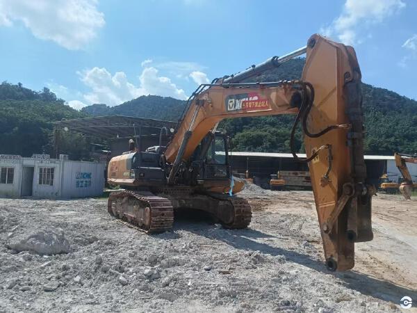 徐工XE380DK履帶式挖掘機(jī)